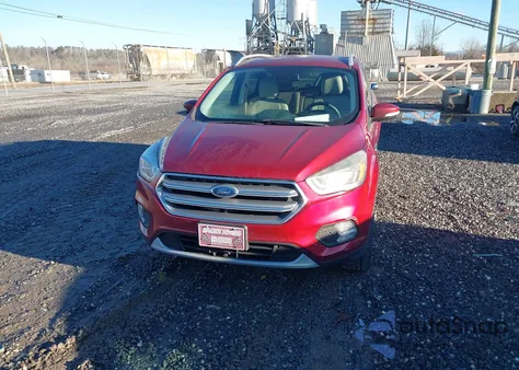 2017 Ford Escape Titanium из США, поврежденный, VIN 1FMCU9JDXHUD56396